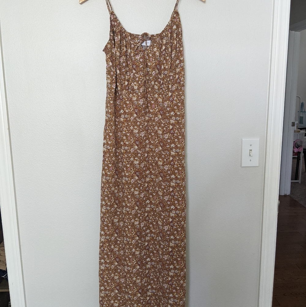 Dress - Picture 3 of 7